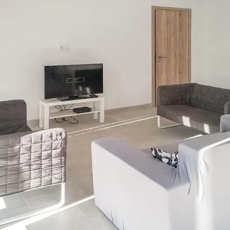 Ferienhaus Six Bedroom Holiday In