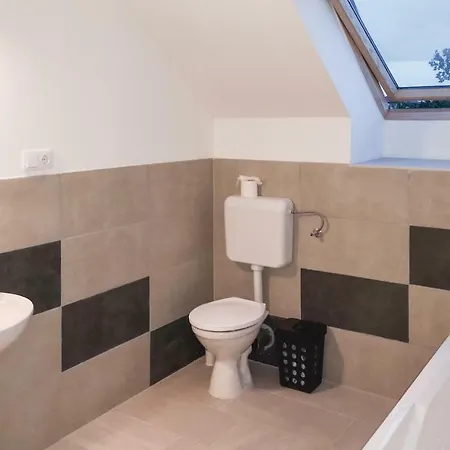 Six Bedroom Holiday In * Siófok