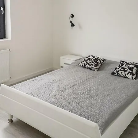 Six Bedroom Holiday In Ferienhaus