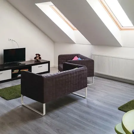 Six Bedroom Holiday In Ferienhaus *