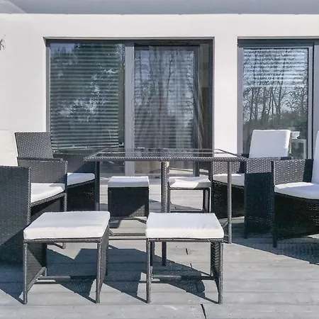 Ferienhaus Six Bedroom Holiday In *